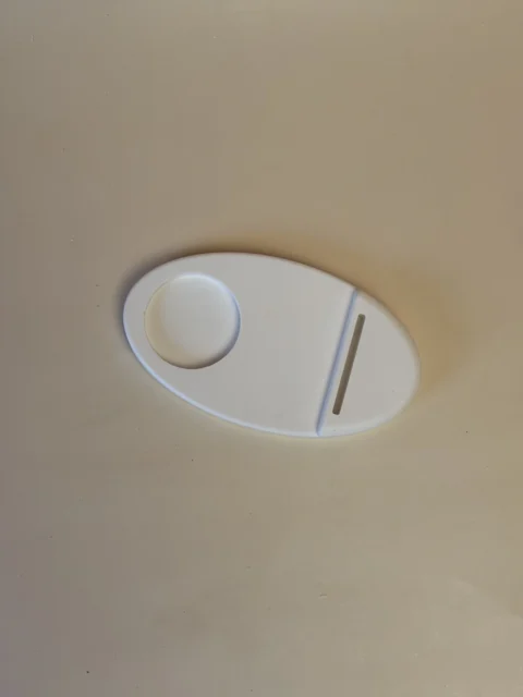 Porta-velas Anjo branco e oval, com cavidade circular e ranhura, visto de cima
